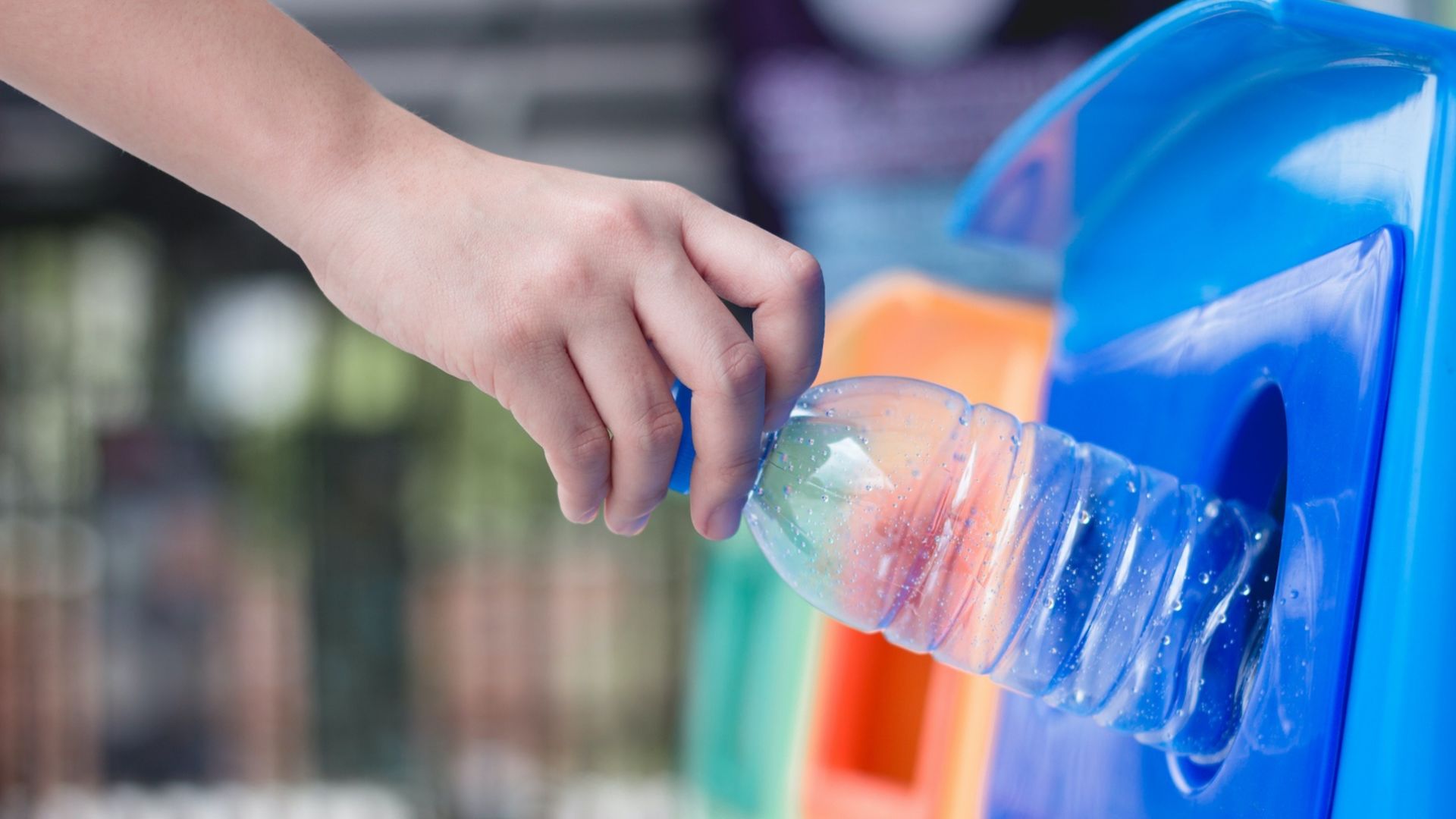 ‘Alle verpakkingen recyclebaar in 2025 is niet haalbaar